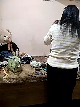 meenu bhabhi547 online show from January 7, 5:00 am