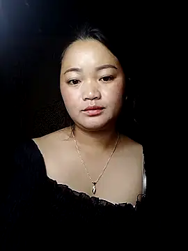 Snapshot of lusy-000 chatting on October 4, 3:23 am lusy-000 online show from October 4, 3:23 am