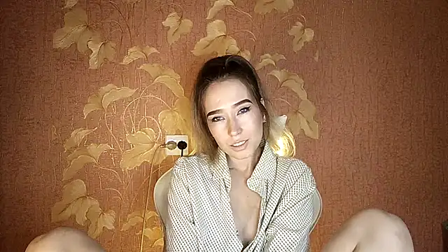 Snapshot of Awora_Wolf chatting on September 20, 6:39 pm Awora Wolf online show from September 20, 6:39 pm