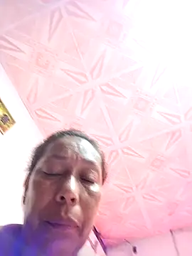 Naomi-Mature online show from April 12, 9:12 am