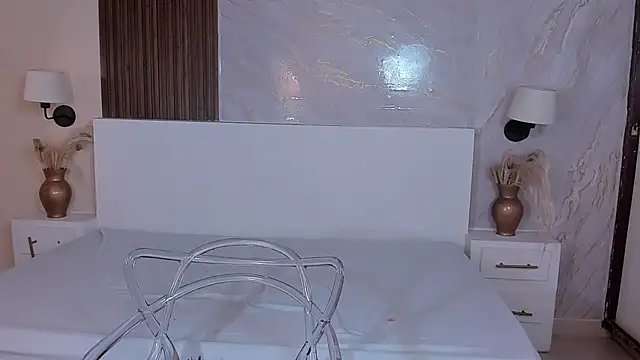 BellaSky4 online show from October 20, 1:25 pm