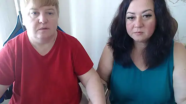 Snapshot of Bertie_Adeline chatting on September 14, 6:44 am Bertie Adeline online show from September 14, 6:44 am