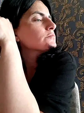 Gecenin Kralicesi online show from May 11, 5:42 am