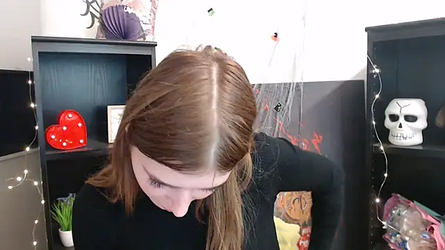 JuiceLips   online show from November 12, 5:22 pm