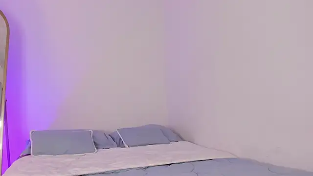 elzafuentes1 online show from February 20, 8:09 pm