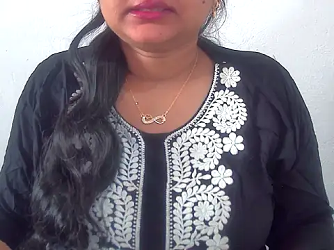 Saniya K online show from November 18, 2:01 am