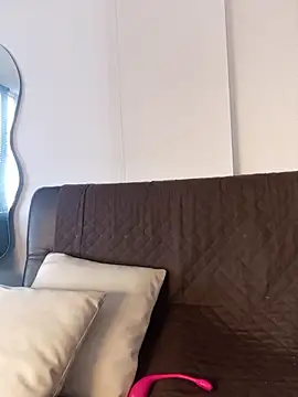 a Malgosia mako online show from November 26, 7:04 pm