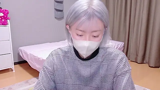 Nana  ch online show from May 21, 4:16 pm