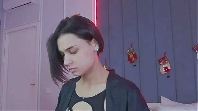 VioletAsh online show from December 16, 4:51 am