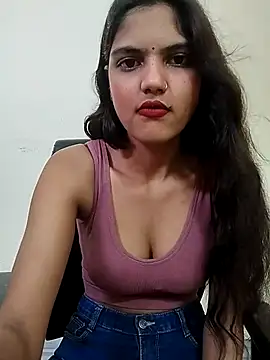 Snapshot of sexy_lips99 chatting on October 4, 5:46 am sexy lips99 online show from October 4, 5:46 am