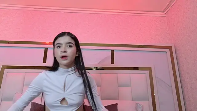 Snapshot of scarlett_sm chatting on September 26, 8:17 pm scarlett sm online show from September 26, 8:17 pm