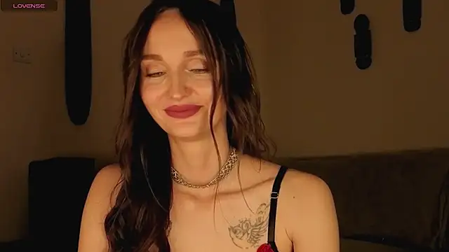 xSweetMissx online show from September 17, 9:35 pm