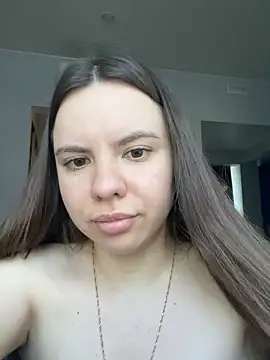 Chloe loo online show from July 12, 11:33 am