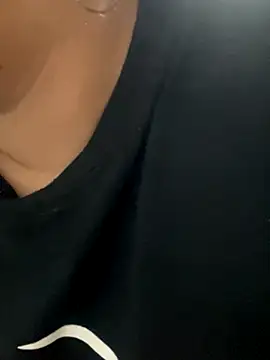 inked nekoo online show from November 5, 8:25 pm