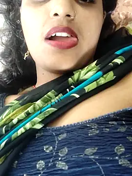 AnanyaKapoor89 online show from September 11, 6:36 am