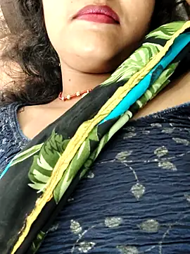 AnanyaKapoor89 online show from September 21, 6:23 am