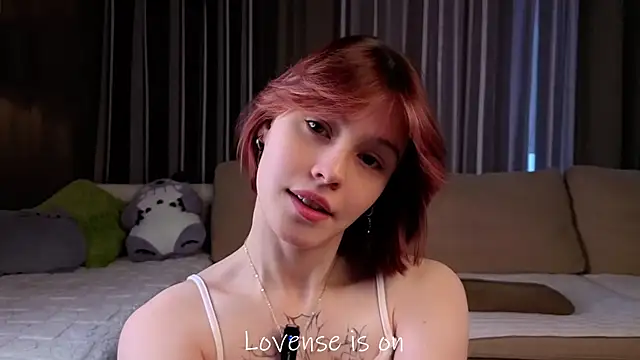 LurleneRamo online show from April 5, 1:04 am