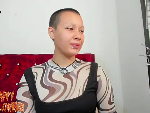 Snapshot of Cherry_vald chatting on October 9, 2:43 pm Cherry vald online show from October 9, 2:43 pm