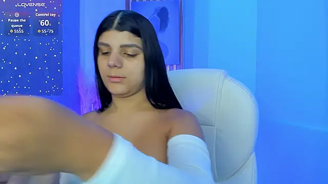 PauliinaBelle  online show from May 28, 12:58 pm