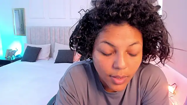 veronica em1 online show from June 5, 1:17 pm