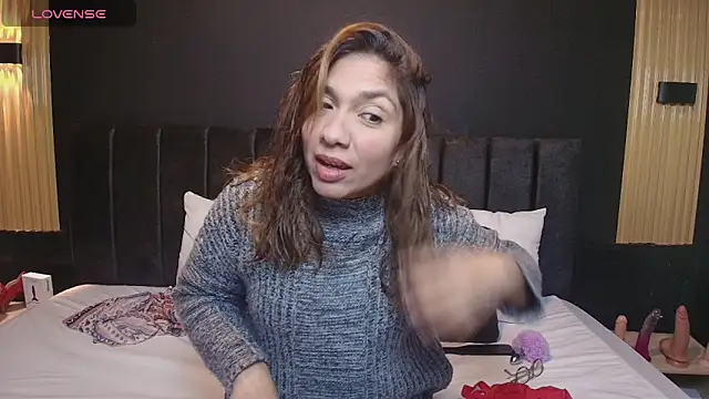 SexyRachel  online show from October 15, 12:08 pm