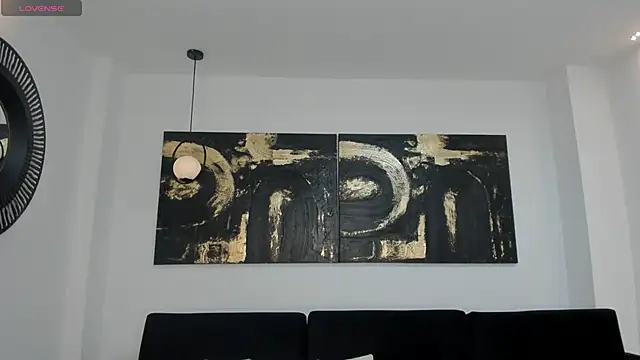 LeahNovac online show from November 26, 11:22 am