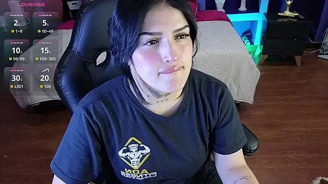 sari belle online show from November 18, 8:21 pm