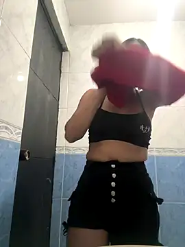 Kyra  Rose online show from December 22, 8:45 pm