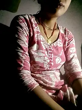 Hot ashna online show from April 4, 6:40 pm