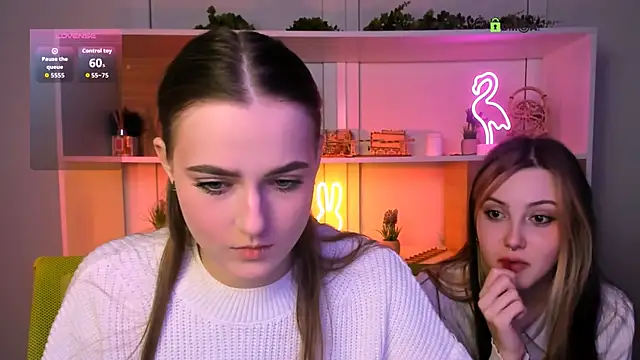 aria moo online show from December 2, 6:04 am