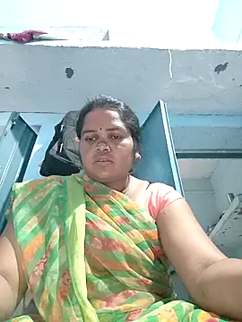 Snapshot of Rashi_cut chatting on October 6, 1:44 am Rashi cut online show from October 6, 1:44 am