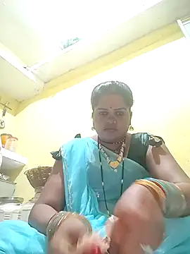 Snapshot of Rashi_cut chatting on October 10, 4:01 pm Rashi cut online show from October 10, 4:01 pm