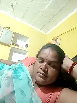 Snapshot of Rashi_cut chatting on October 1, 3:17 pm Rashi cut online show from October 1, 3:17 pm