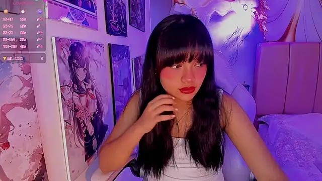 Snapshot of BellaGreen_ chatting on October 17, 8:56 pm BellaGreen online show from October 17, 8:56 pm