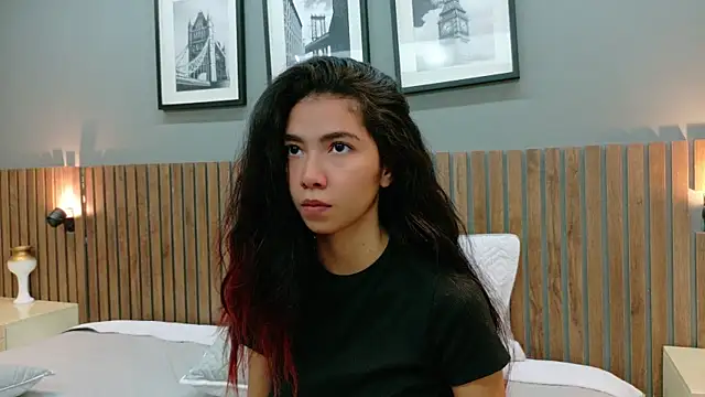 luna roja25 online show from November 20, 2:18 pm