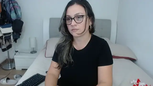 sophie lopez1 online show from July 26, 3:03 am