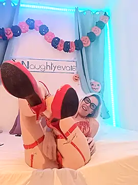 Naughtyeva16 online show from October 9, 9:30 pm