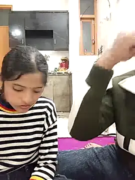 romantic couple1 online show from December 16, 12:27 am