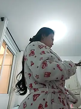 mia mancinii online show from February 17, 5:12 pm