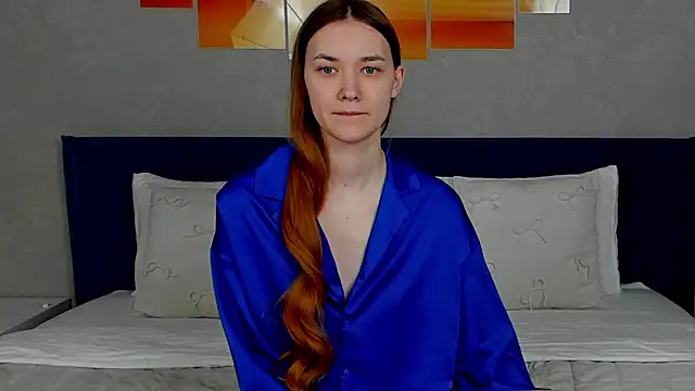 AmadaReine online show from March 9, 4:26 am