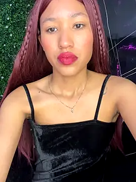 Snapshot of Kiara_Zahiri__ chatting on September 13, 2:03 pm Kiara Zahiri online show from September 13, 2:03 pm