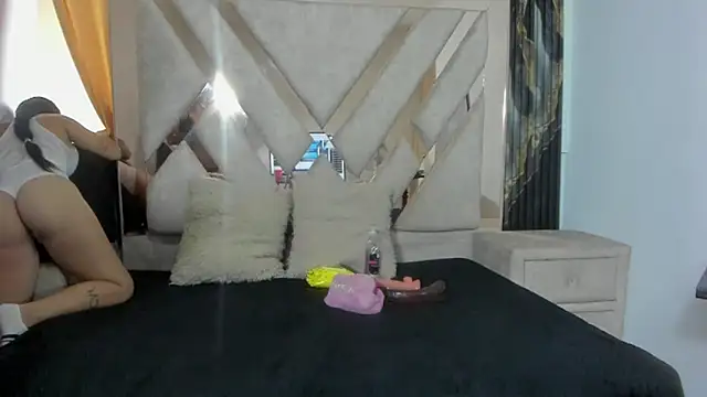 KloeANDbritany online show from November 10, 2:12 pm