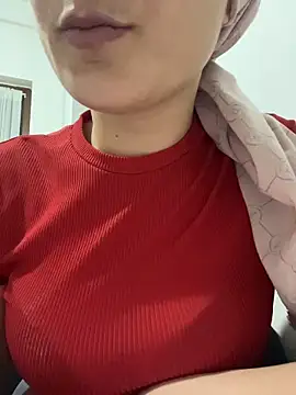 delibiri11 online show from April 3, 9:57 pm