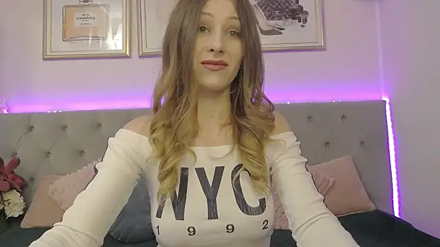 MuseDollX online show from February 8, 5:38 pm