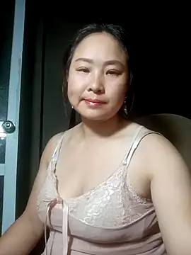 suki-lady online show from November 12, 7:28 am