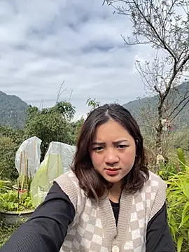 Lonnina online show from November 21, 5:31 am