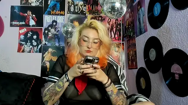 Avril Maria online show from March 4, 11:22 pm