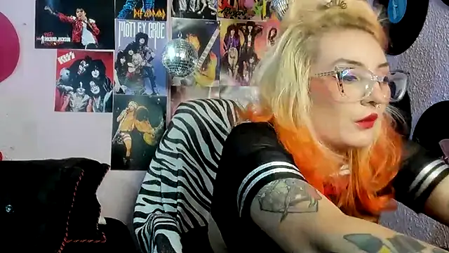 Avril Maria online show from February 27, 6:41 pm