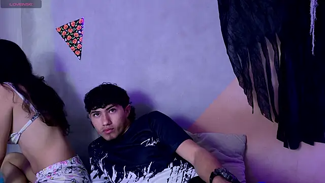 Laura and Kevin online show from November 6, 1:39 pm