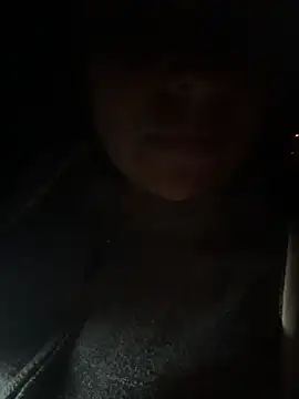 Luci Sweet22 online show from March 13, 3:30 am